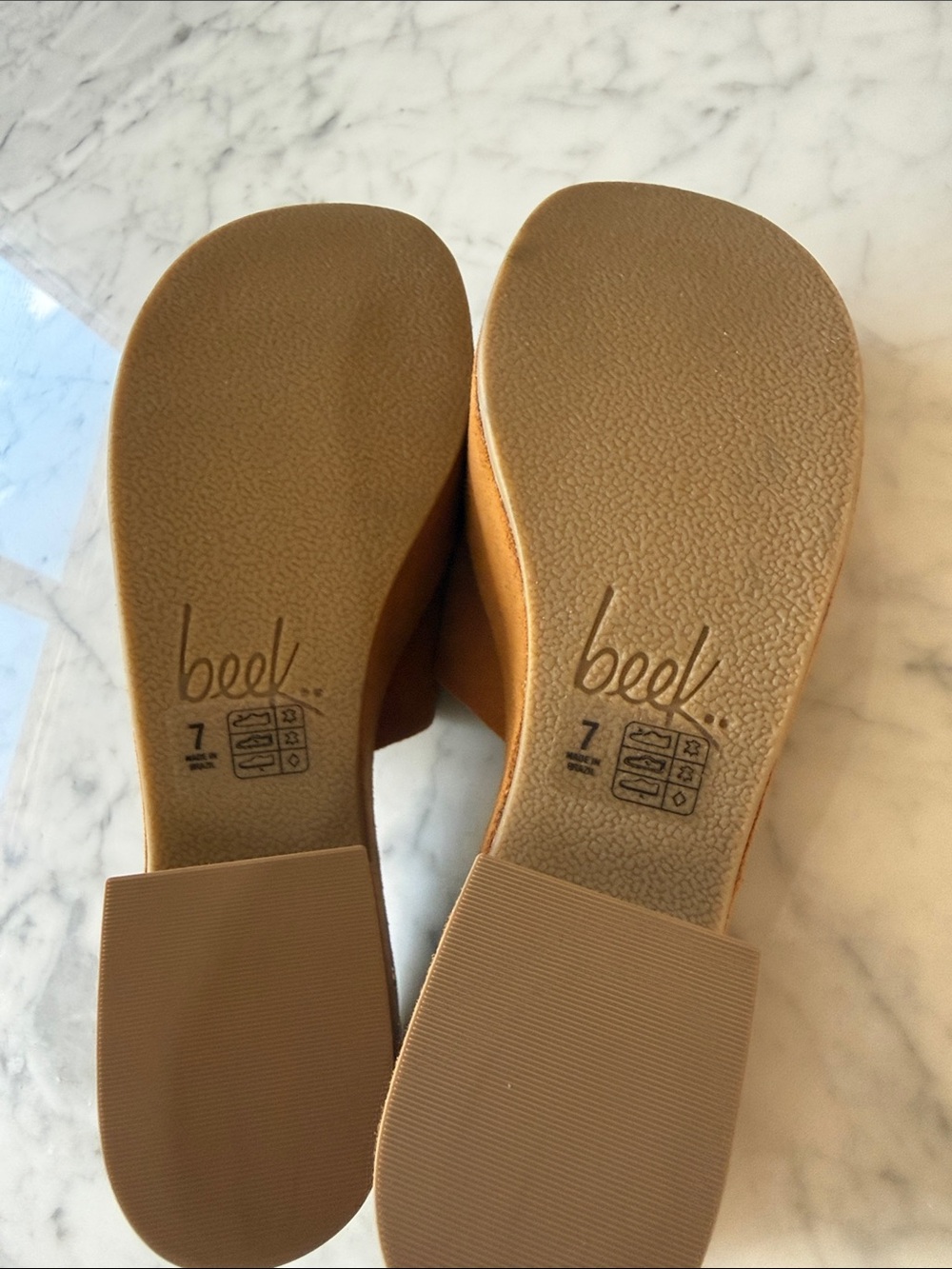 Beek Kinglet suede platform sandal *New* 7 - Picture 6 of 7